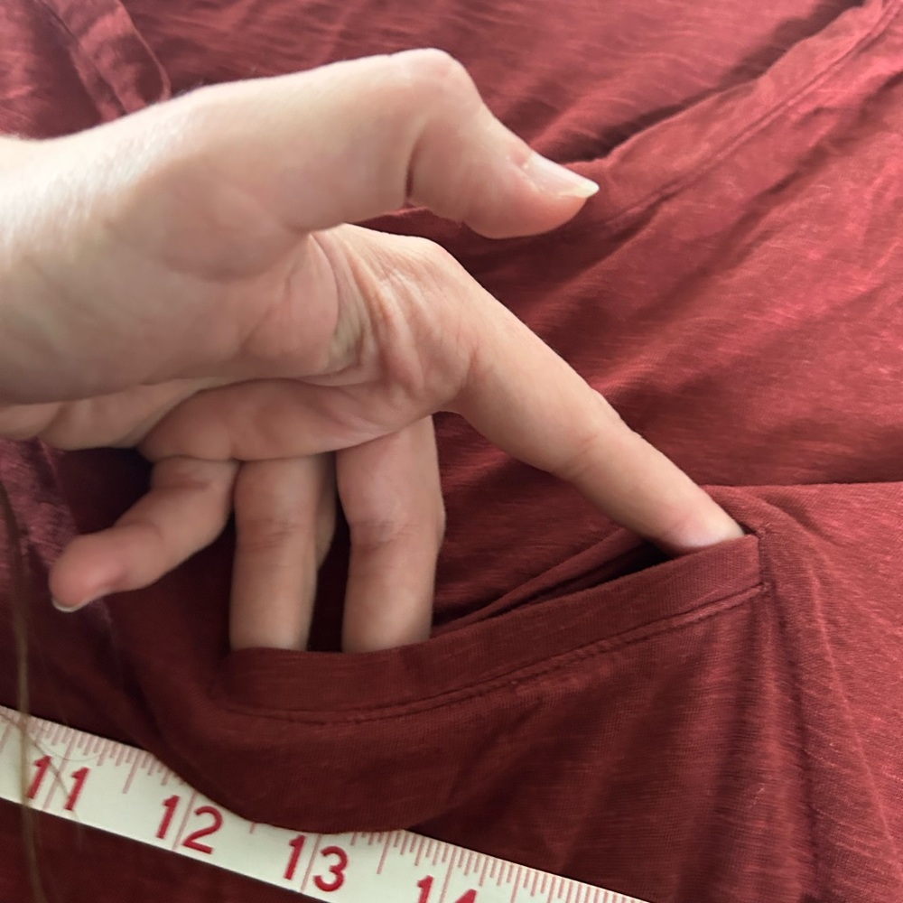 [H&M] Basic Deep Red/Orange Tee - Picture 3 of 7